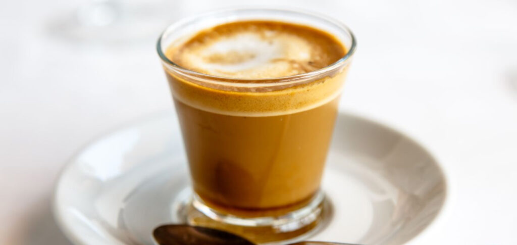 Cuánta leche lleva un cortado